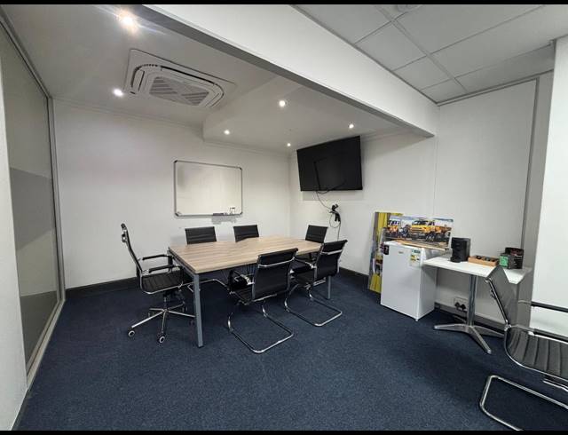 683M² OFFICE TO LET IN TYGER VALLEY